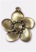 30x30 mm Antiqued Brass Plated Flower Pendant x1